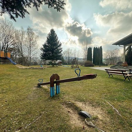 Hotel Am Laerchenberg I Fruehstueck, Wlan, Parkplatz Schirgiswalde-Kirschau Luaran gambar