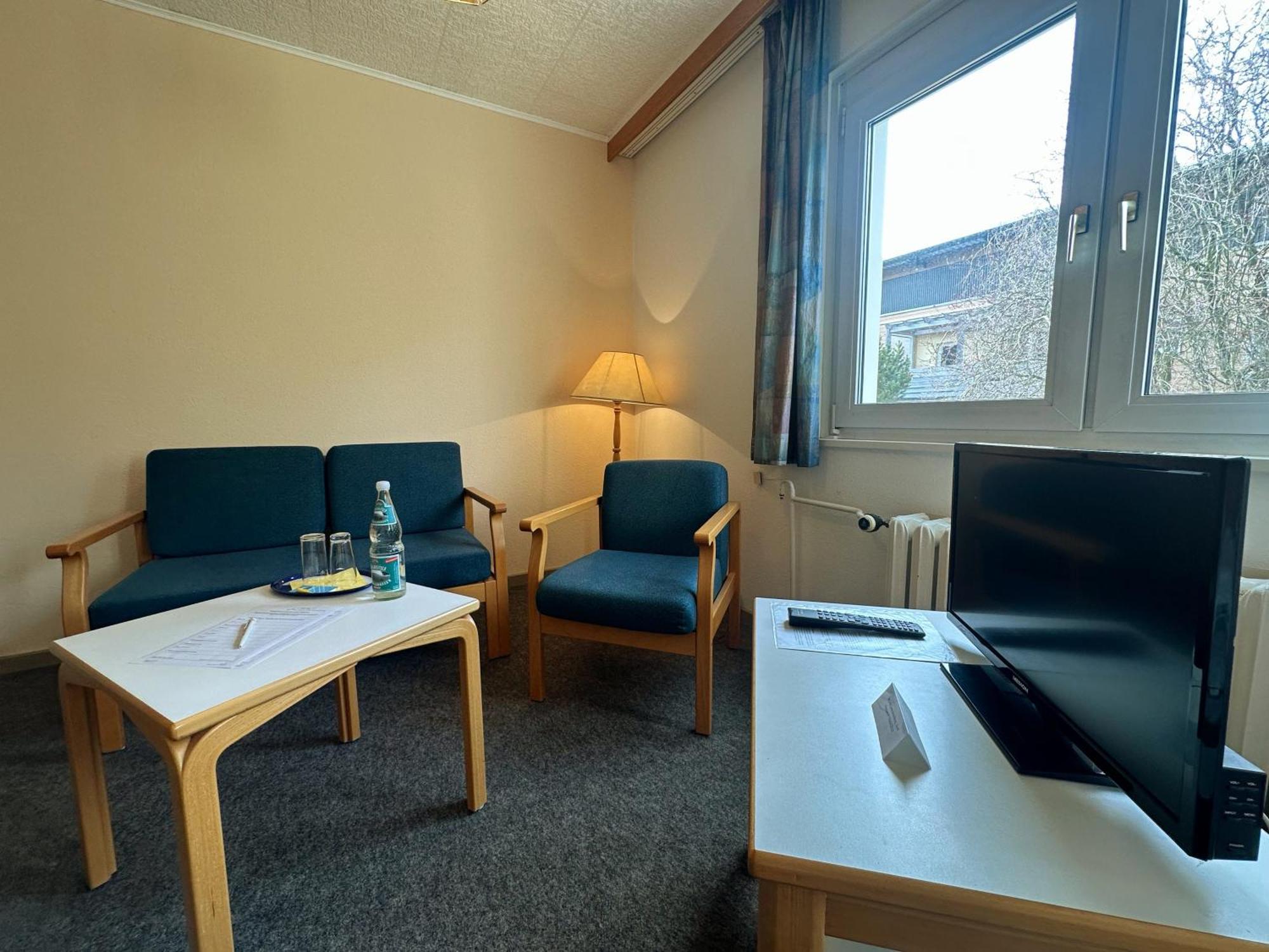 Hotel Am Laerchenberg I Fruehstueck, Wlan, Parkplatz Schirgiswalde-Kirschau Luaran gambar