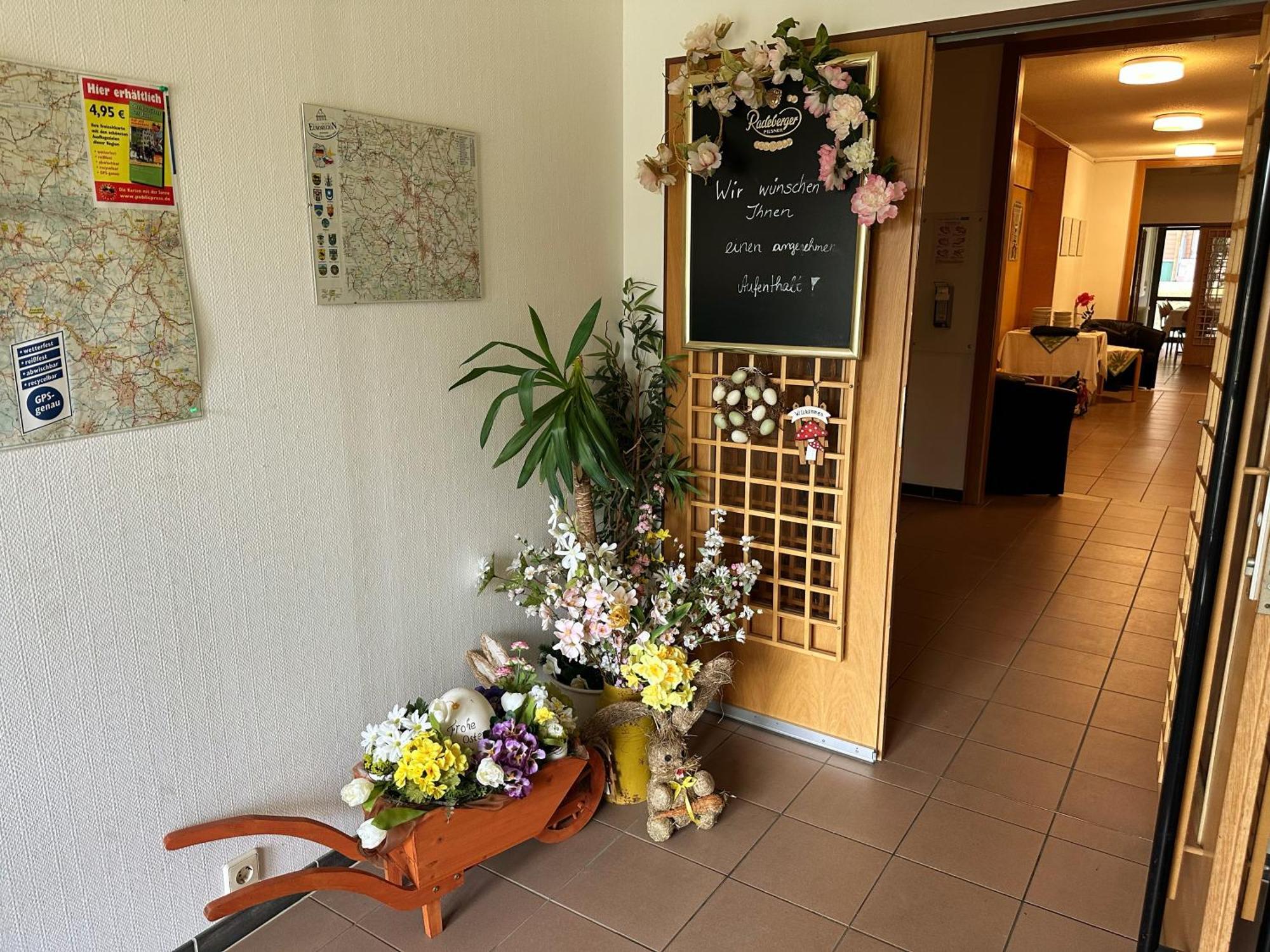 Hotel Am Laerchenberg I Fruehstueck, Wlan, Parkplatz Schirgiswalde-Kirschau Luaran gambar
