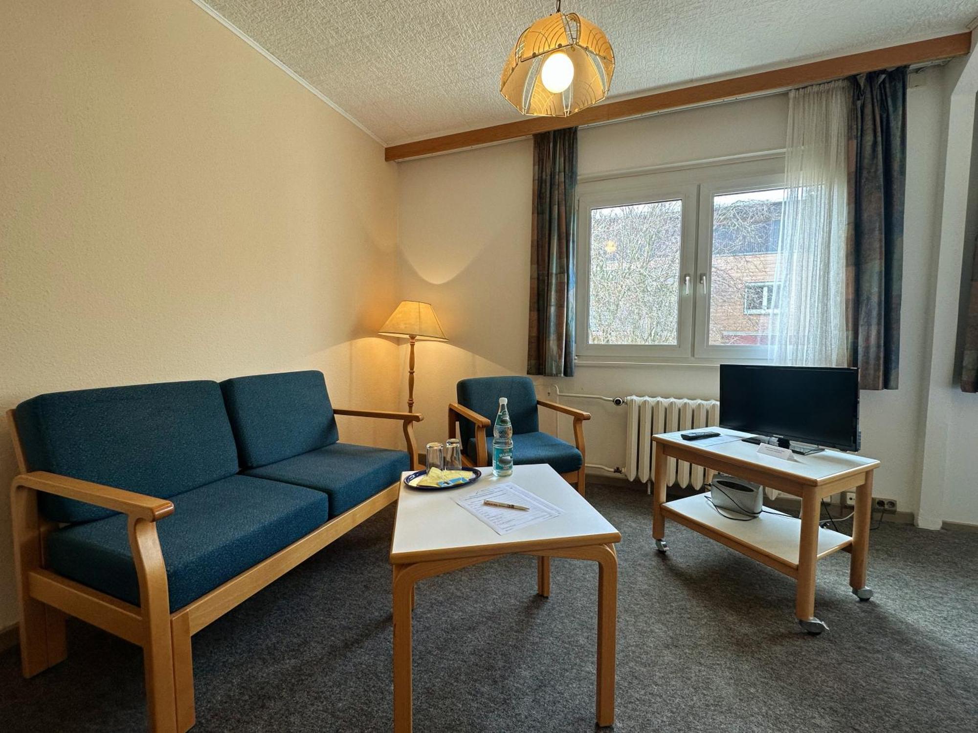 Hotel Am Laerchenberg I Fruehstueck, Wlan, Parkplatz Schirgiswalde-Kirschau Luaran gambar