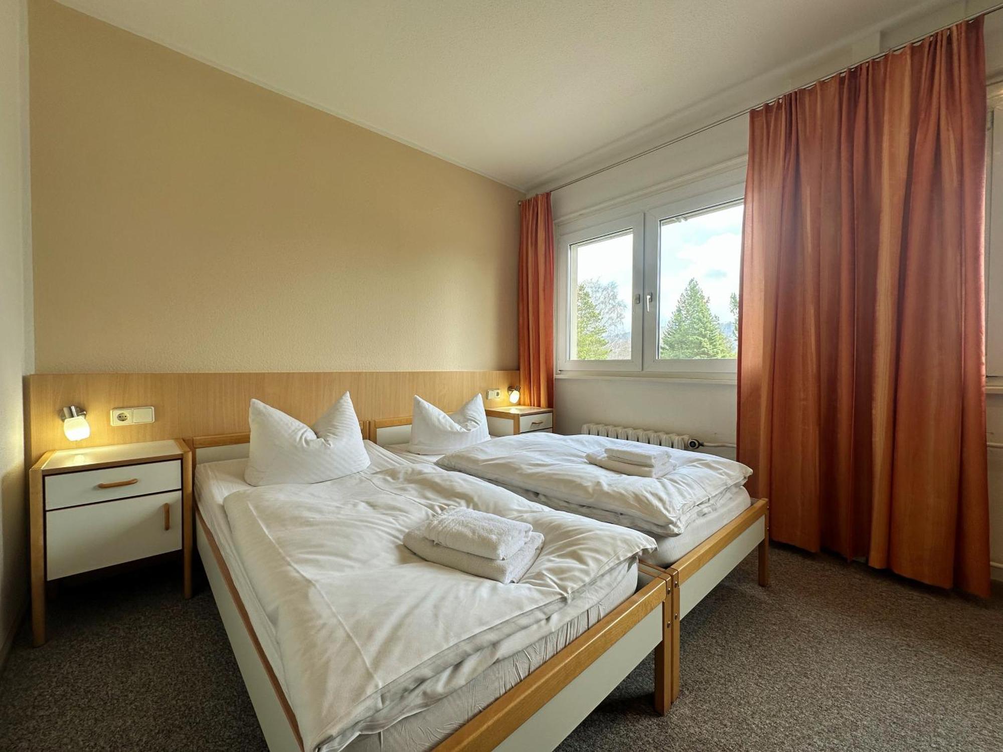 Hotel Am Laerchenberg I Fruehstueck, Wlan, Parkplatz Schirgiswalde-Kirschau Luaran gambar